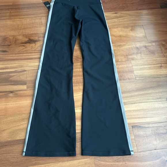 NWOT YPB Flare legging - Picture 7 of 10